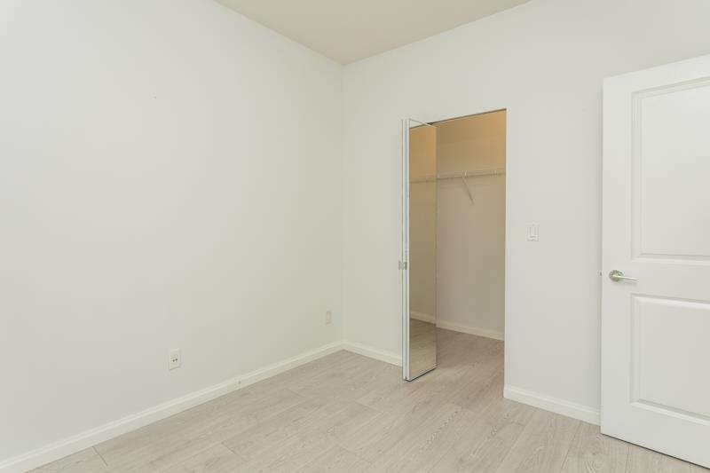 223 15988 26 Street Property Photo 20