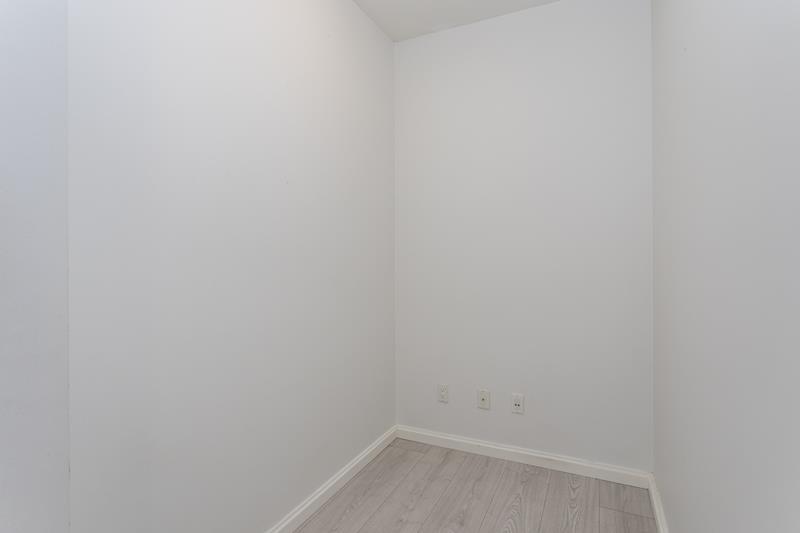 223 15988 26 Street Property Photo 23