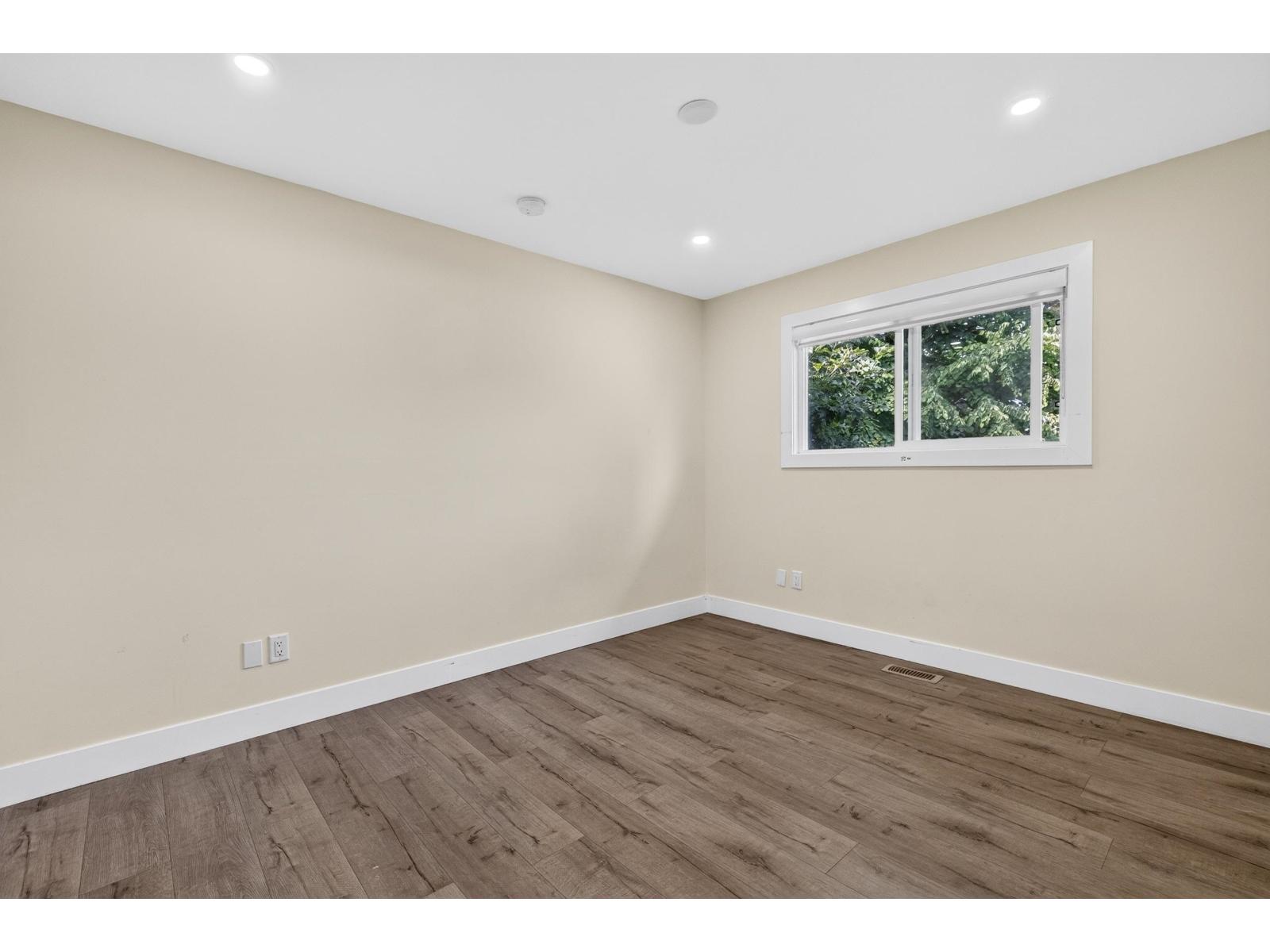 20543 50a Avenue Property Photo 18