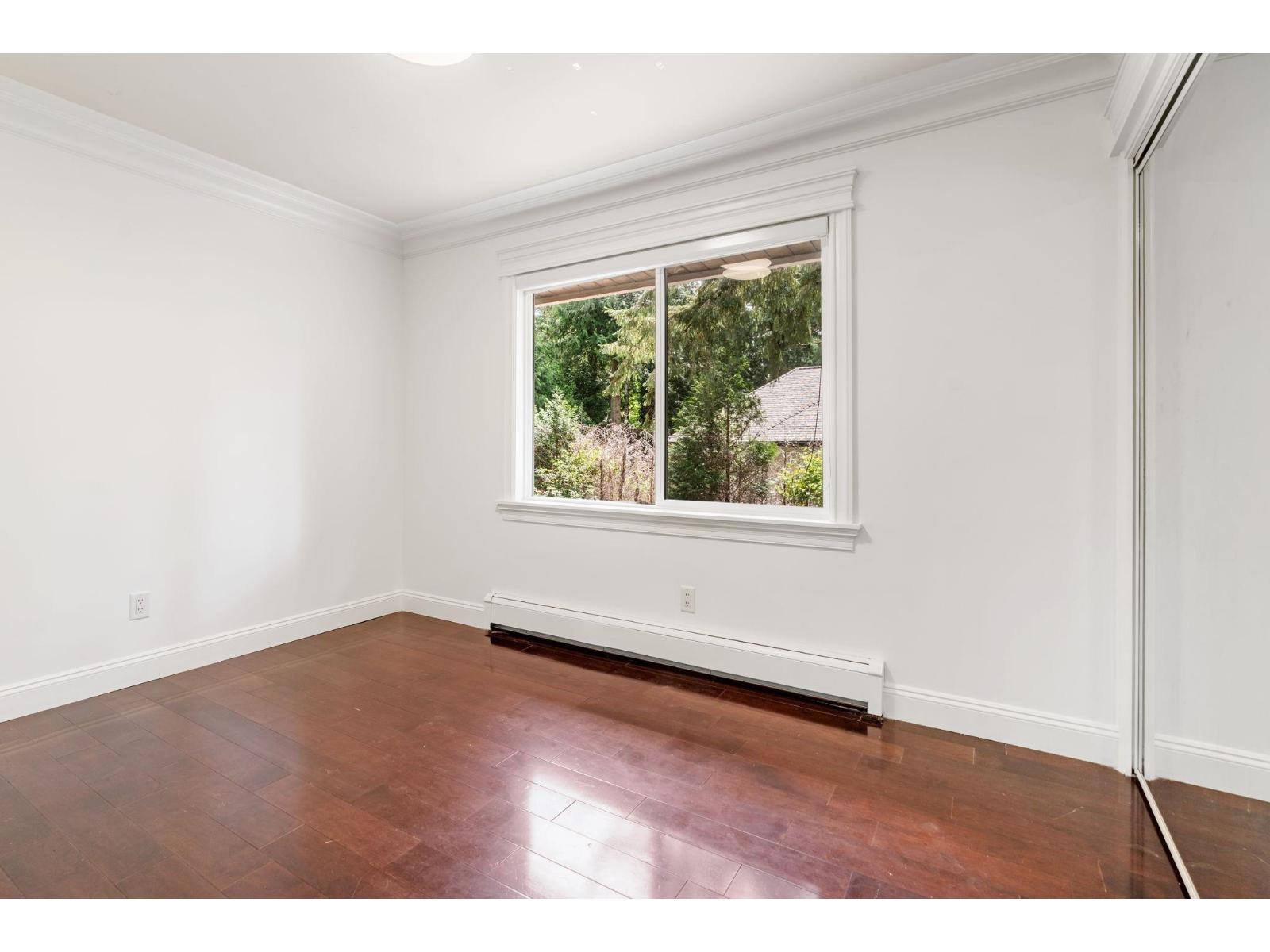 13788 32 Avenue Property Photo 10