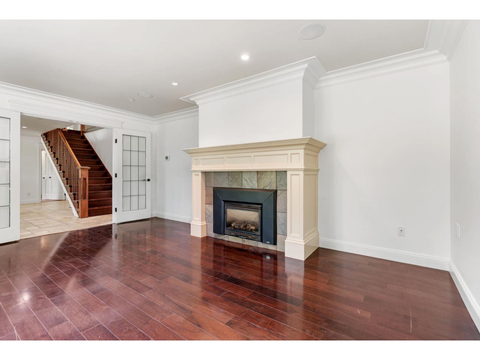13788 32 Avenue Property Photo 16