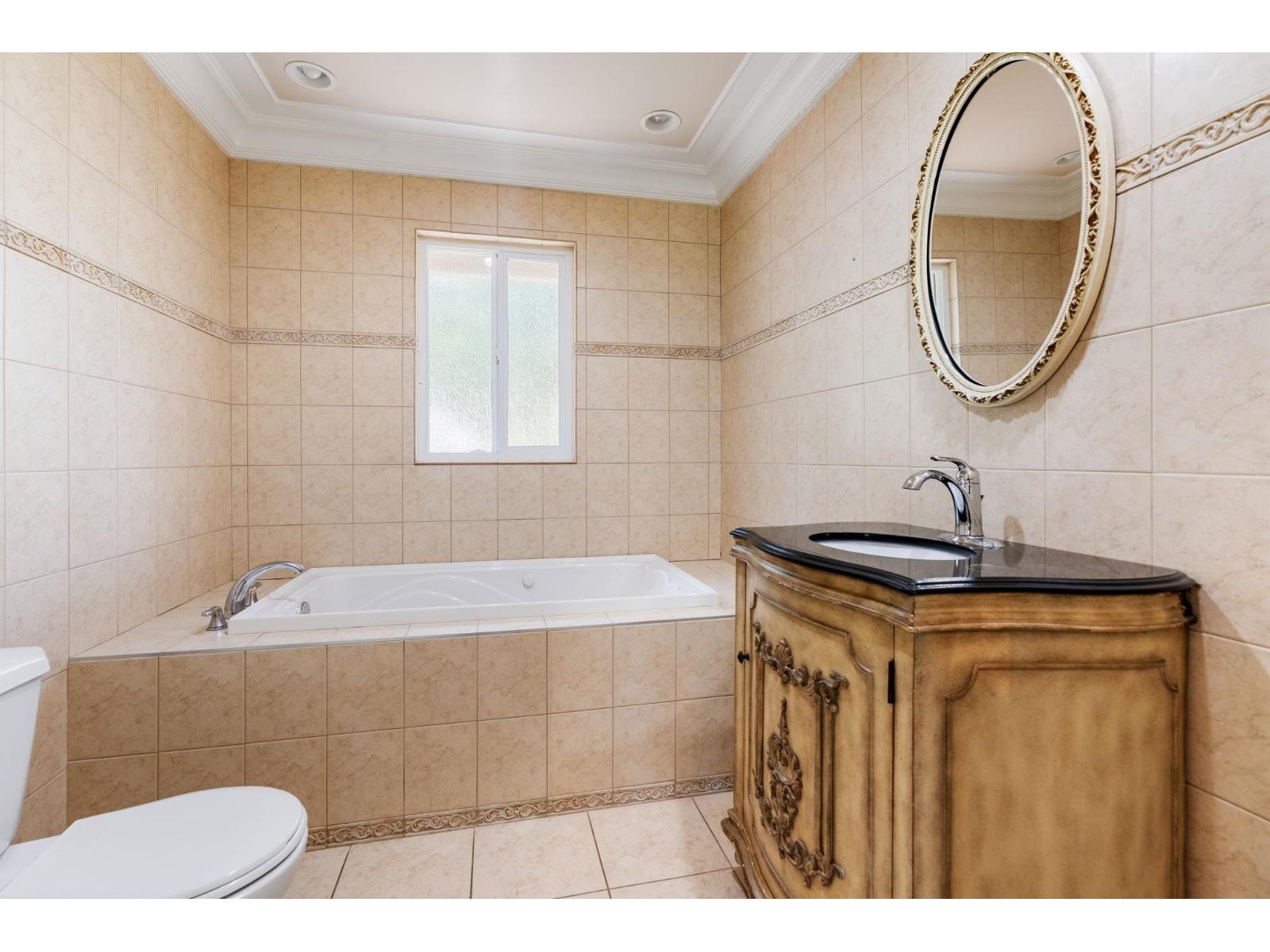 13788 32 Avenue Property Photo 19