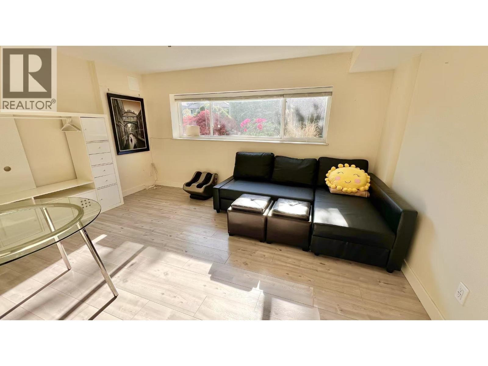3648 Vincent Street Property Photo 24