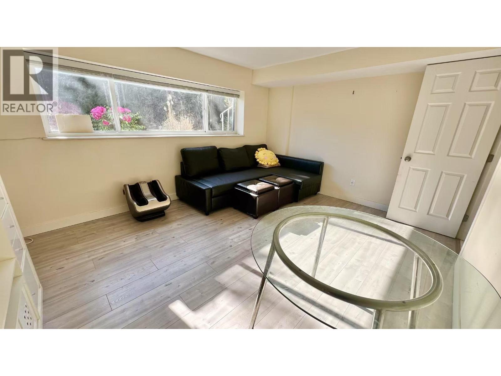 3648 Vincent Street Property Photo 25