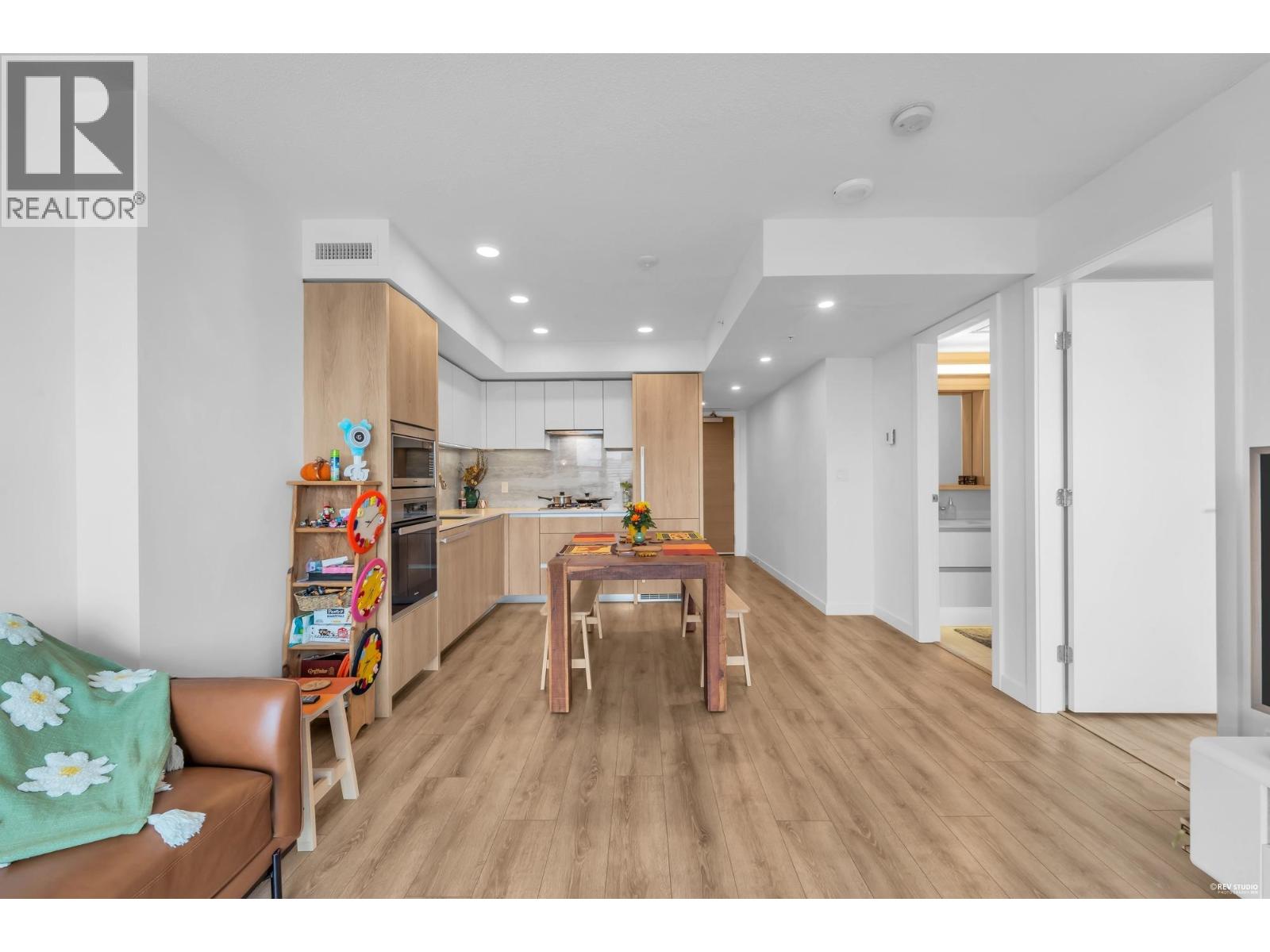 804 8111 Park Road Property Photo 2