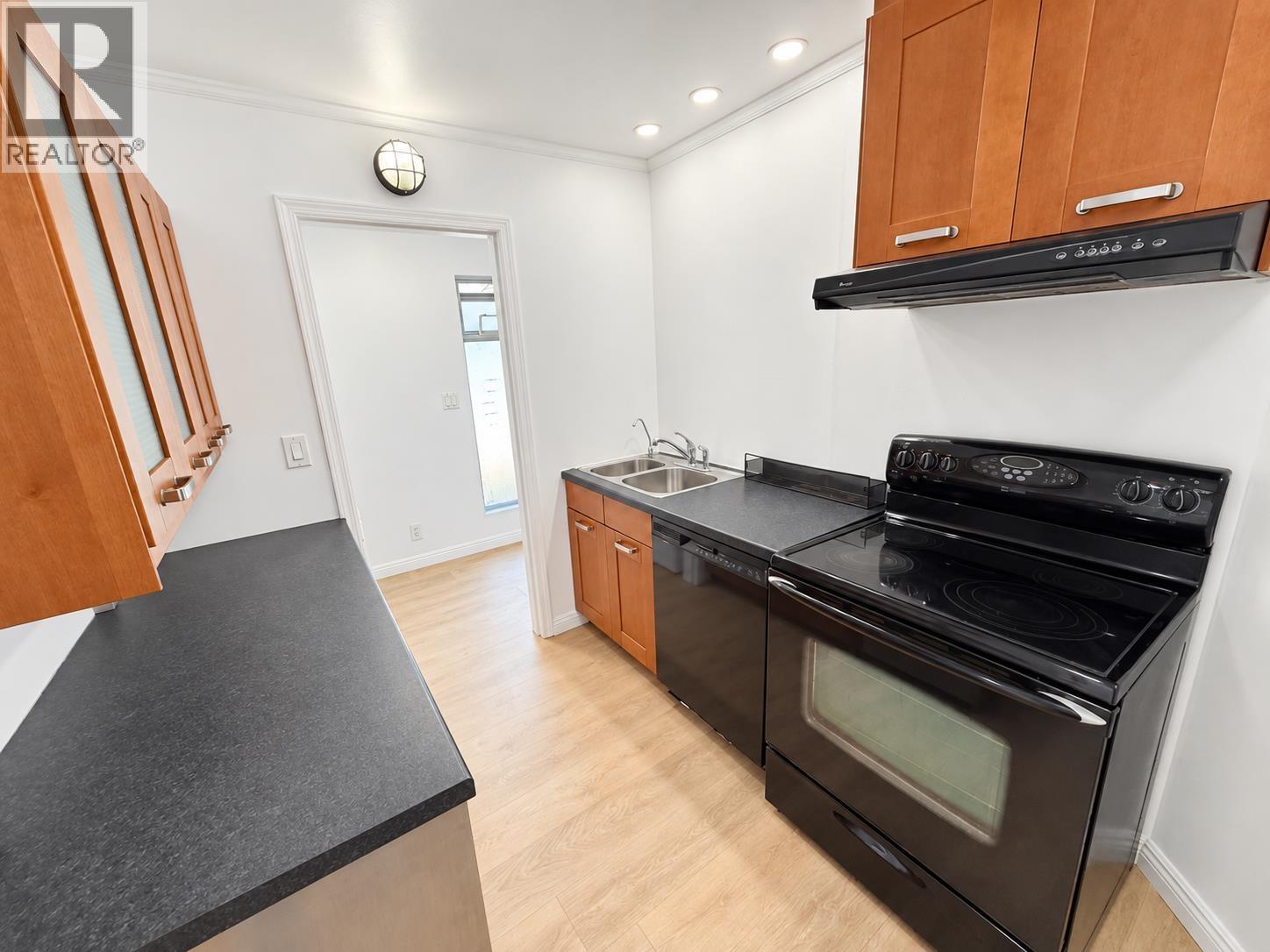 9820 Berry Road Property Photo 32