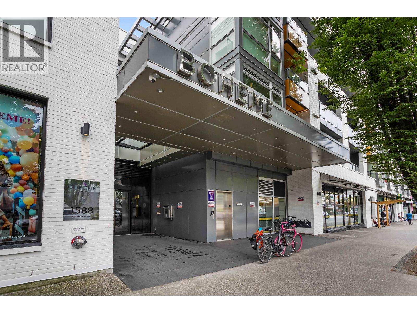 211 1588 E HASTINGS STREET Property Photo 1