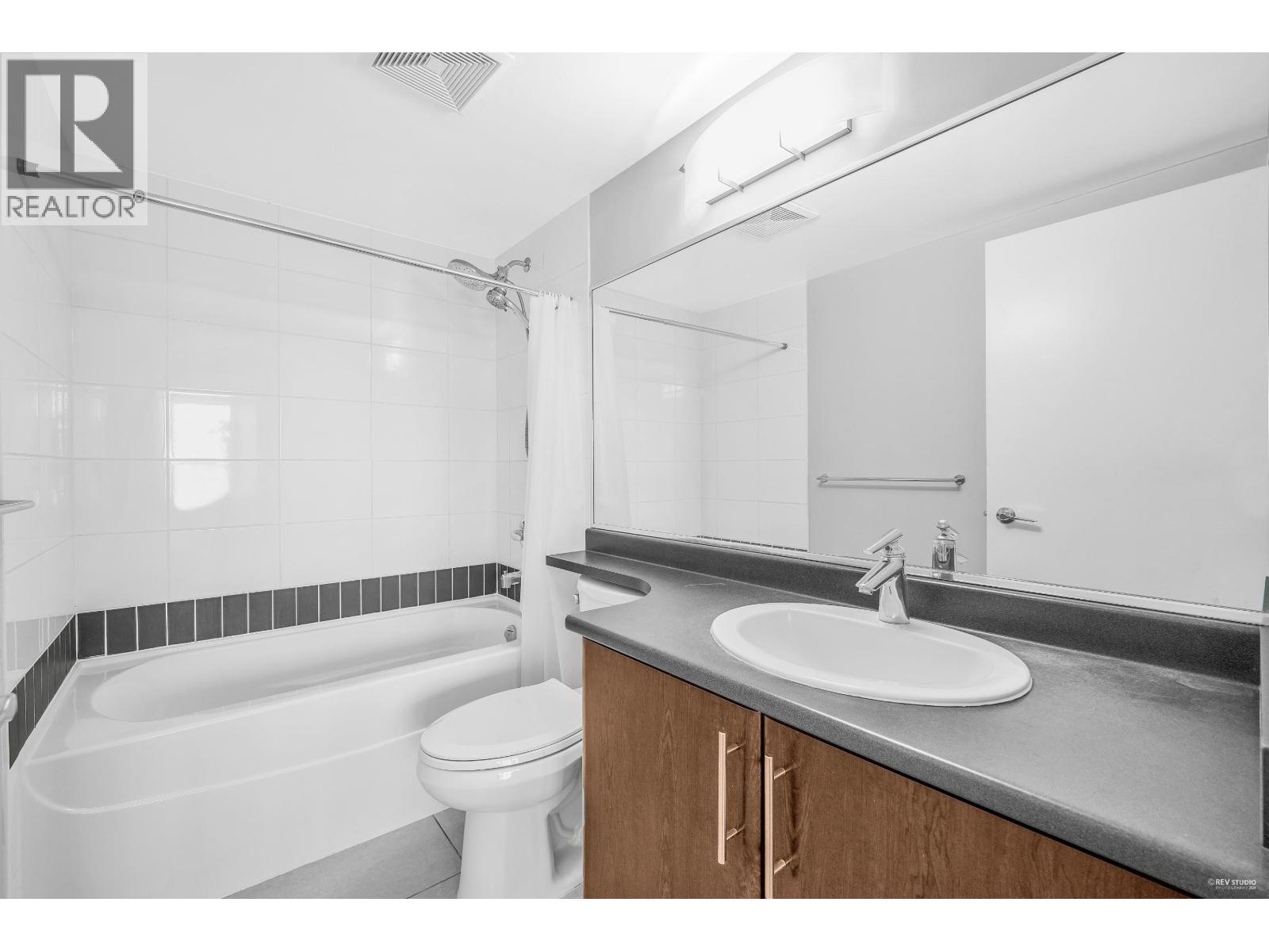 3101 688 Abbott Street Property Photo 10