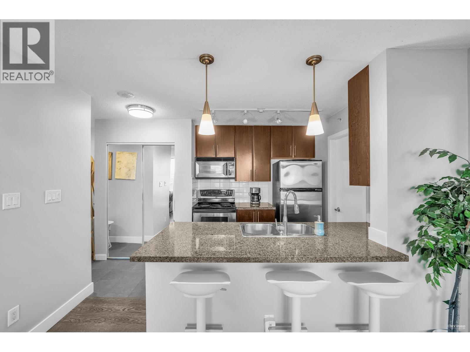 3101 688 Abbott Street Property Photo 23