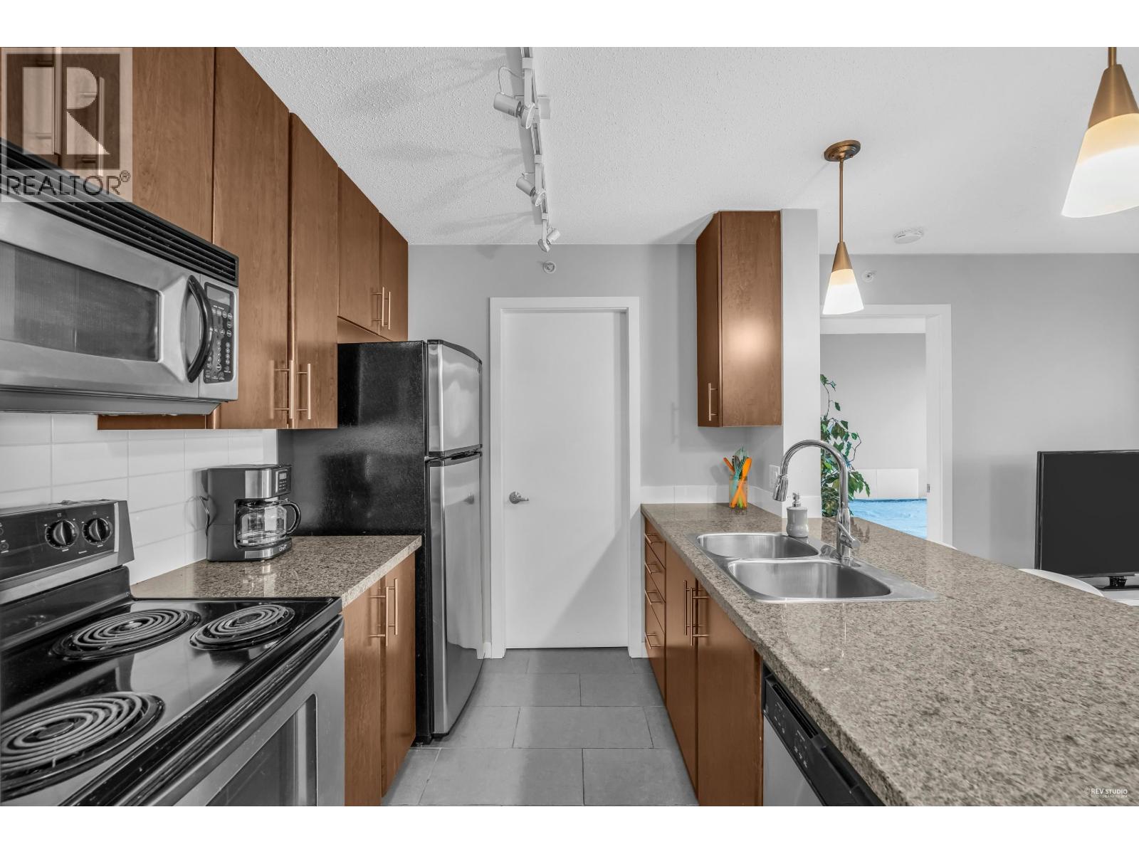 3101 688 Abbott Street Property Photo 25