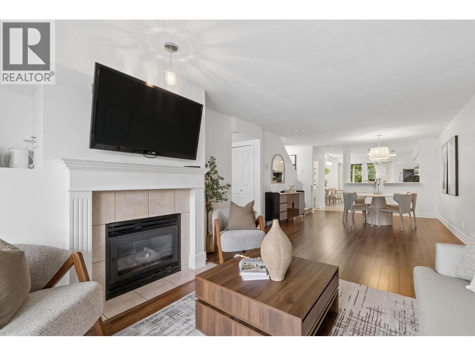 24 230 Tenth Street Property Photo 1