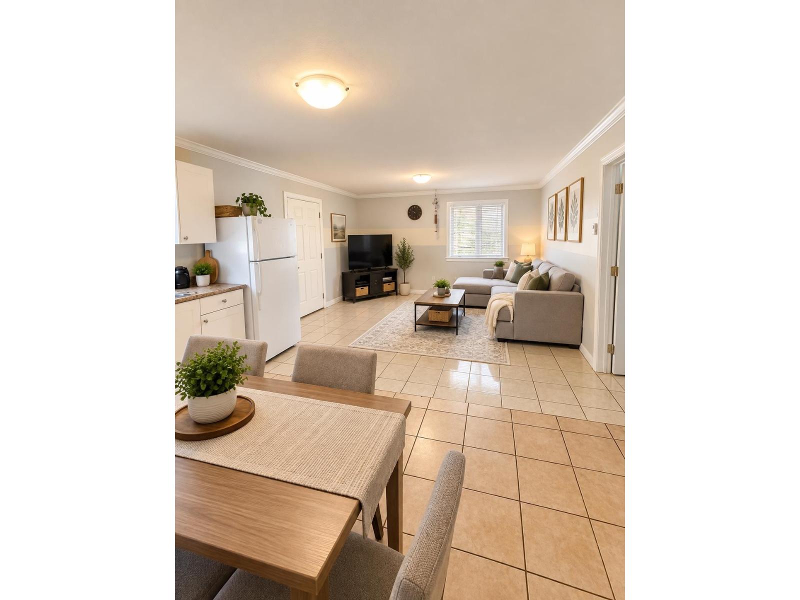 27082 35 Avenue Property Photo 14