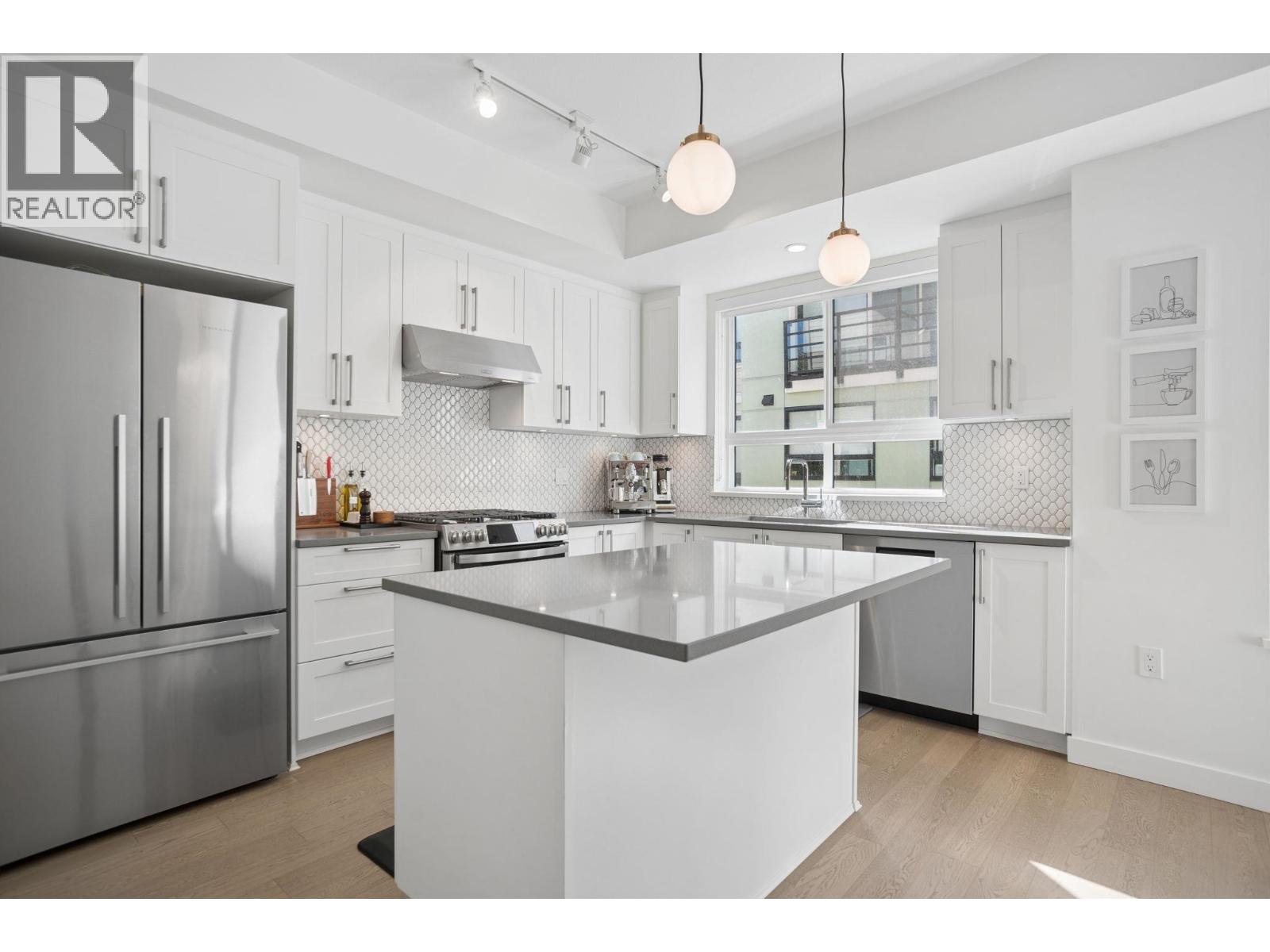 61 10199 River Drive Property Photo 14