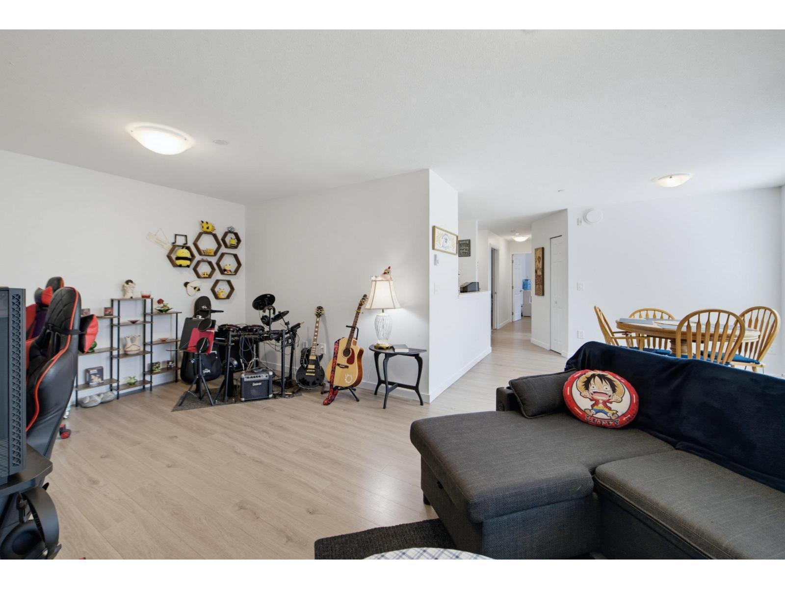 102 7265 HAIG STREET Property Photo 1