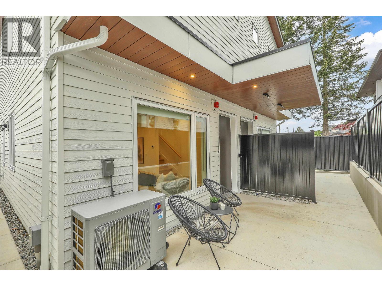 1 3183 Graveley Street Property Photo 1