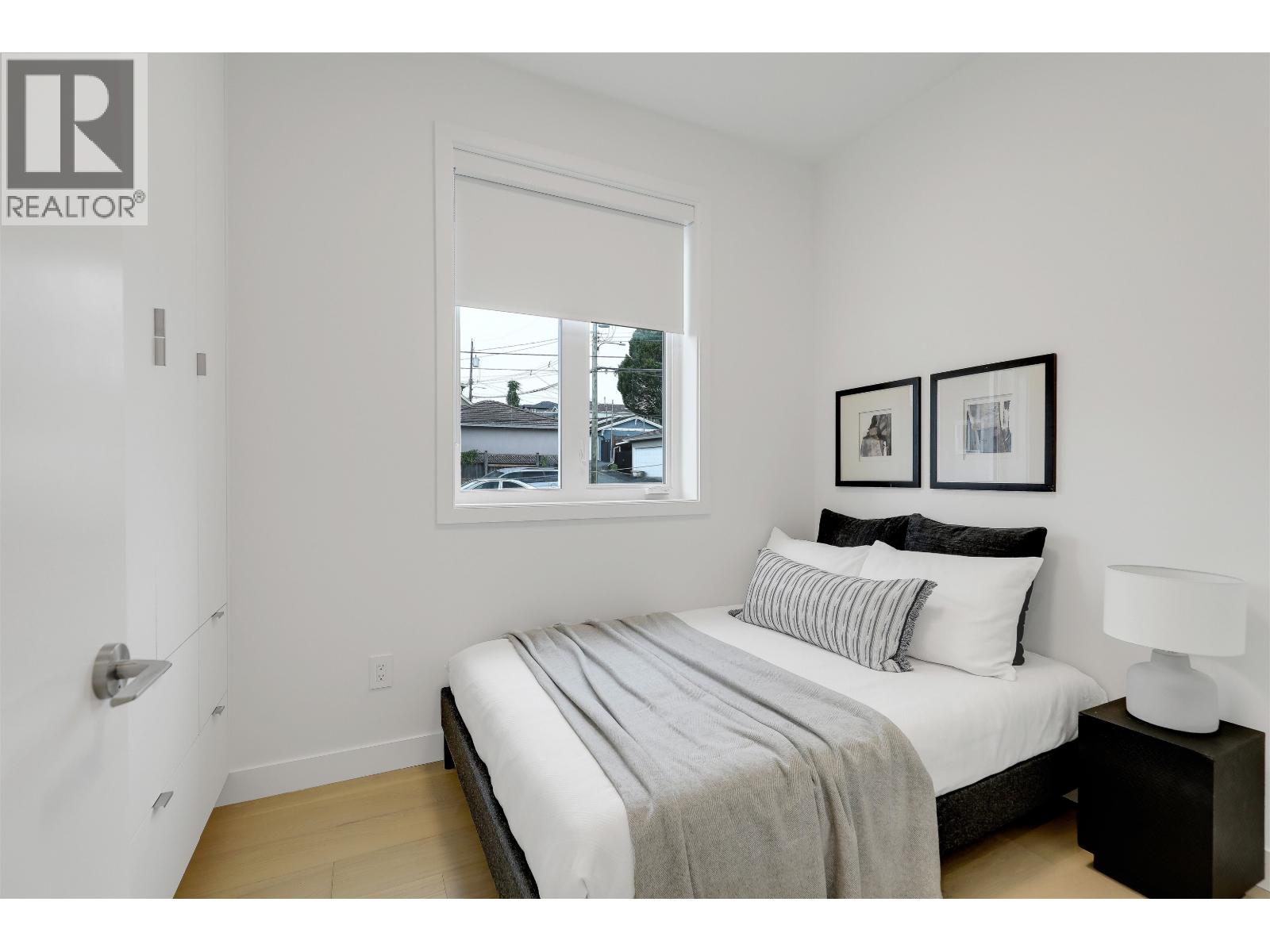 1 3183 Graveley Street Property Photo 19