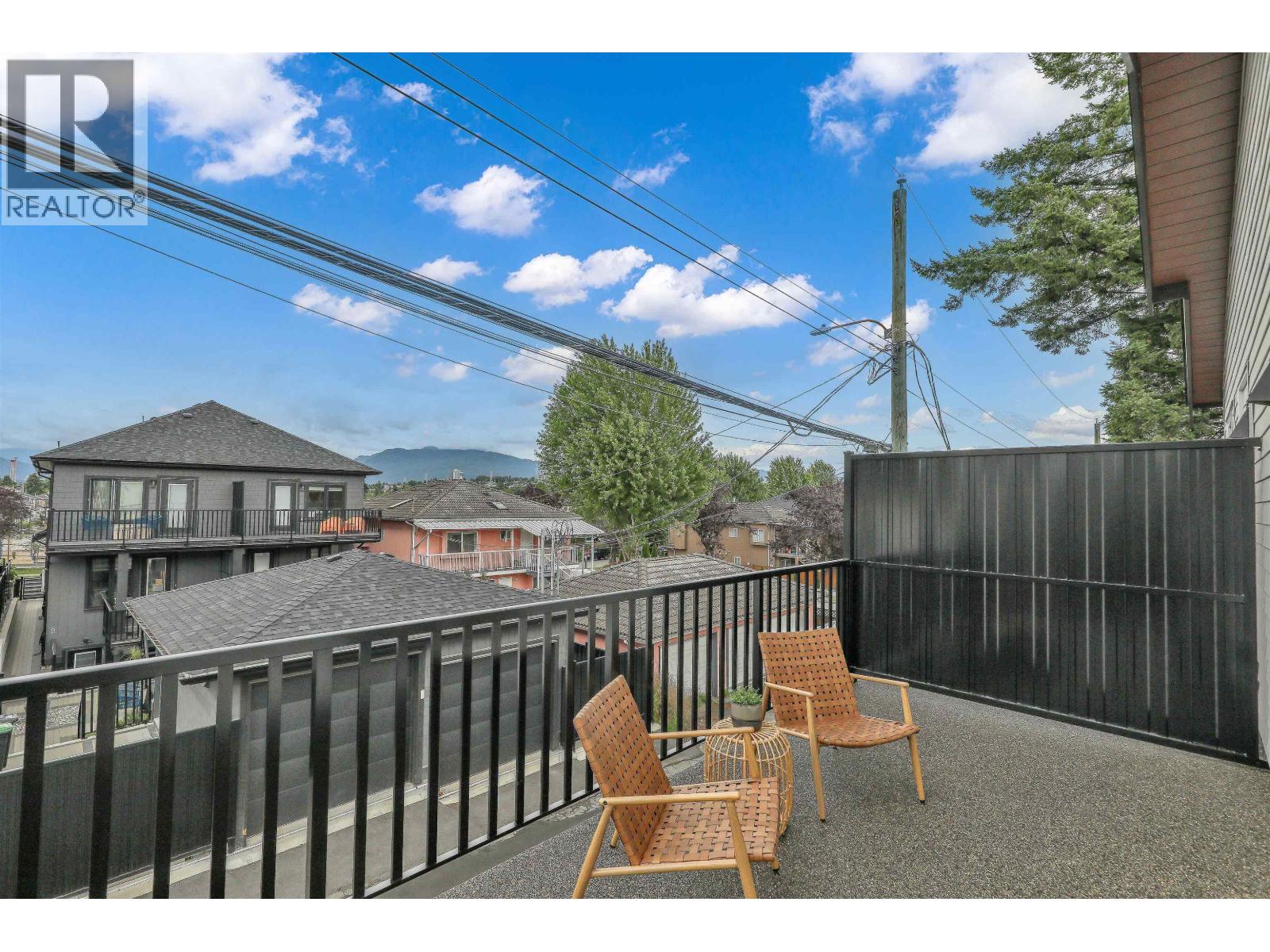 1 3183 Graveley Street Property Photo 27