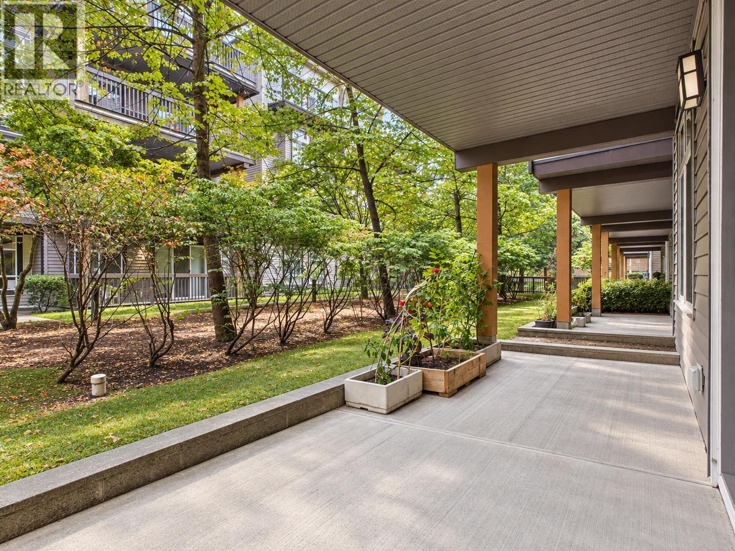 120 6033 Katsura Street Property Photo 5