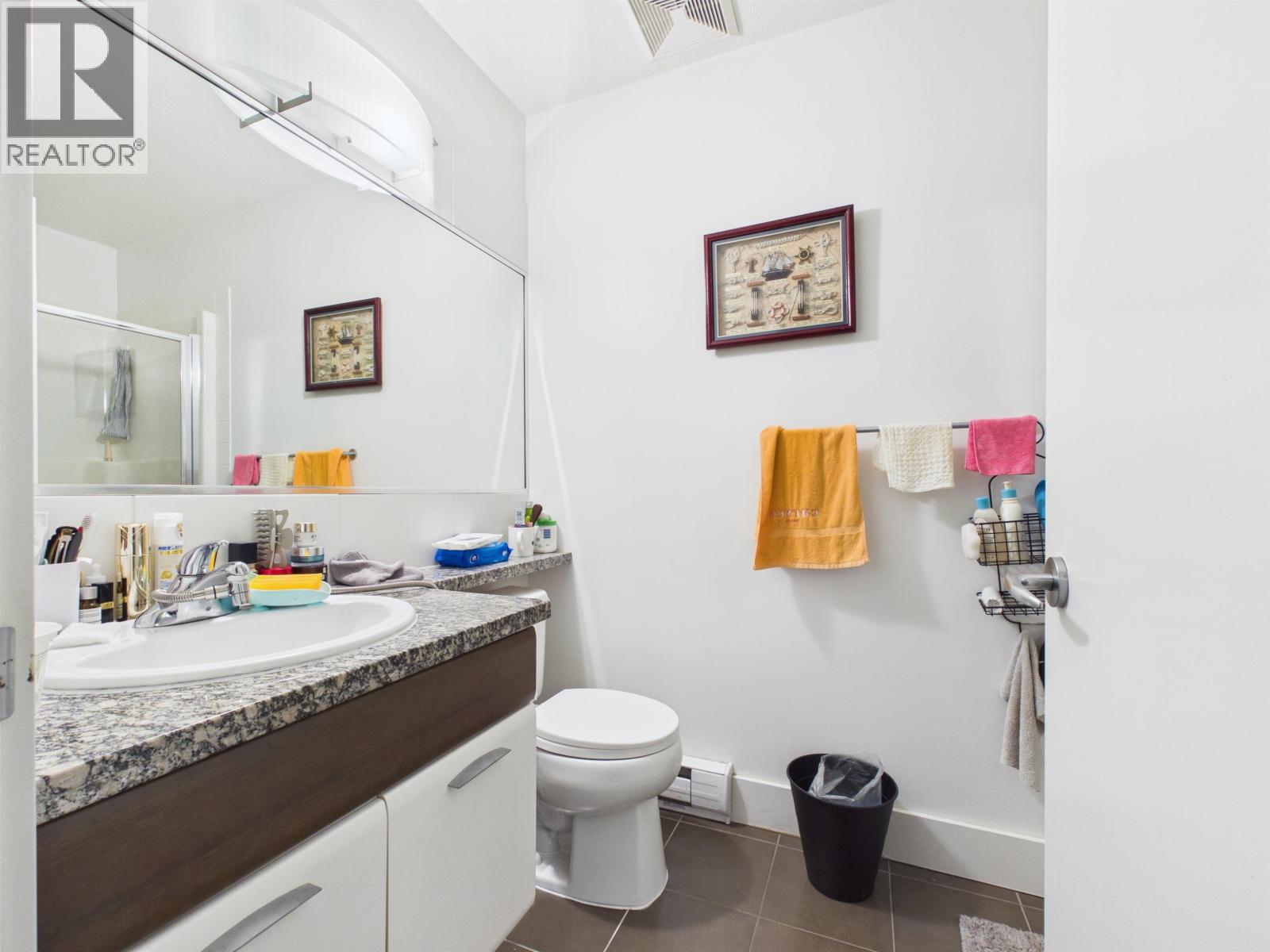120 6033 Katsura Street Property Photo 15