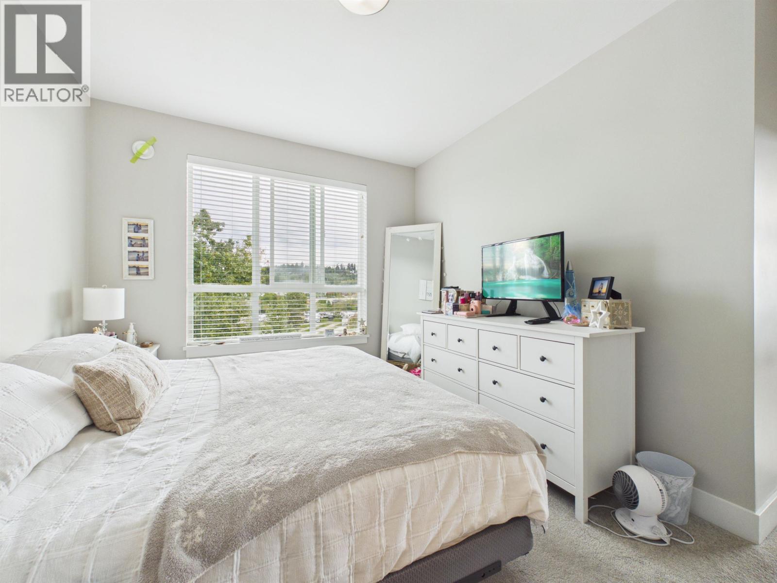 417 4690 Hawk Lane Property Photo 7