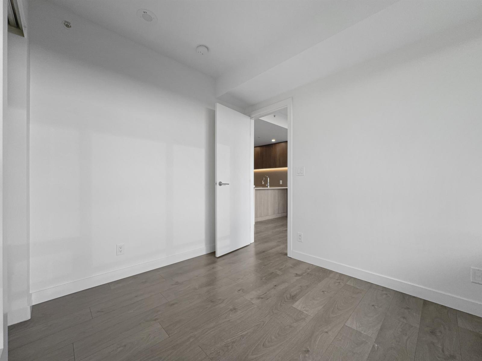 24xx 10480 104 Avenue Property Photo 11