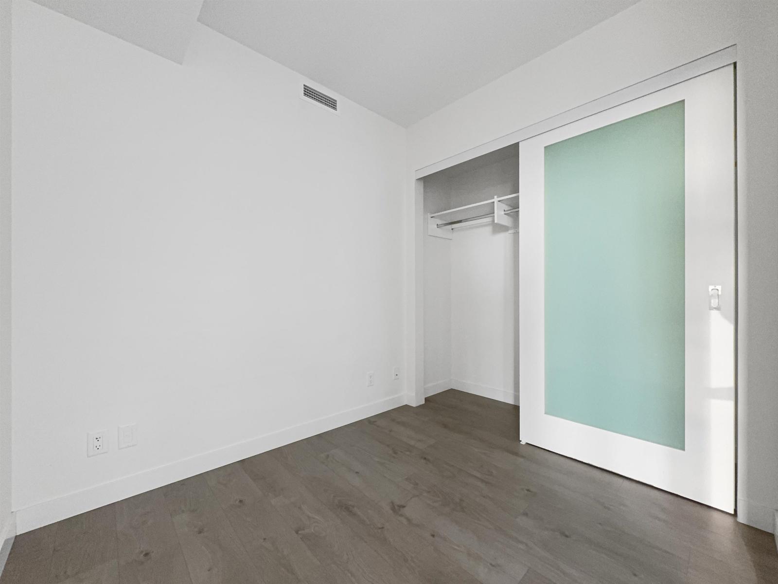 24xx 10480 104 Avenue Property Photo 12
