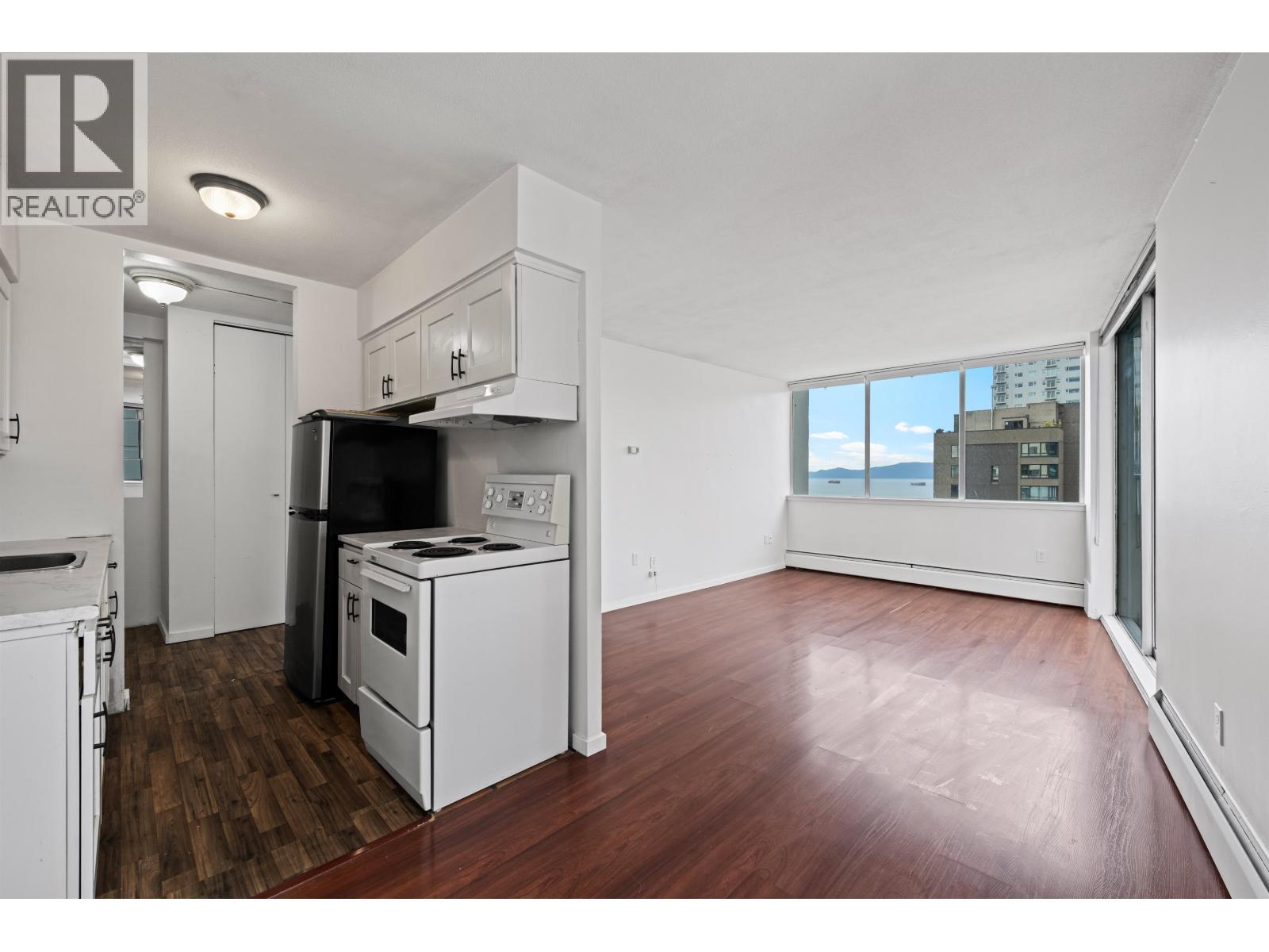 1504 1251 Cardero Street Property Photo 8