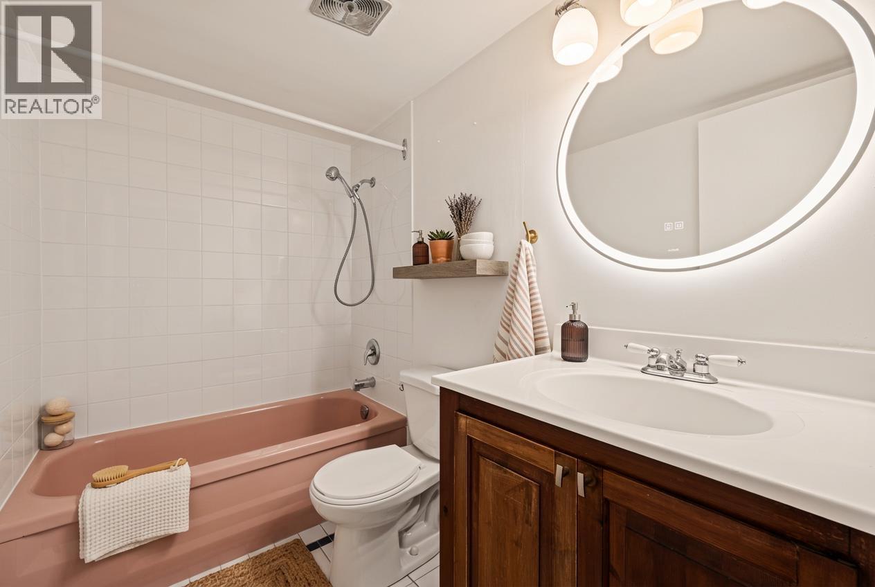 1504 1251 Cardero Street Property Photo 17