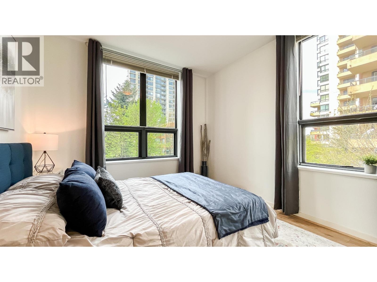 305 3638 VANNESS AVENUE Property Photo 1