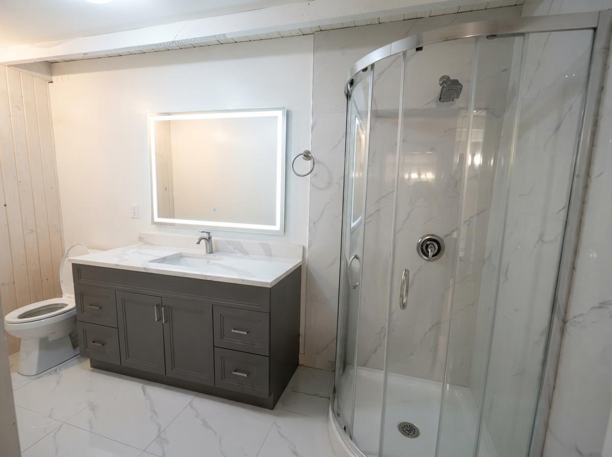 13768 32 Avenue Property Photo 11