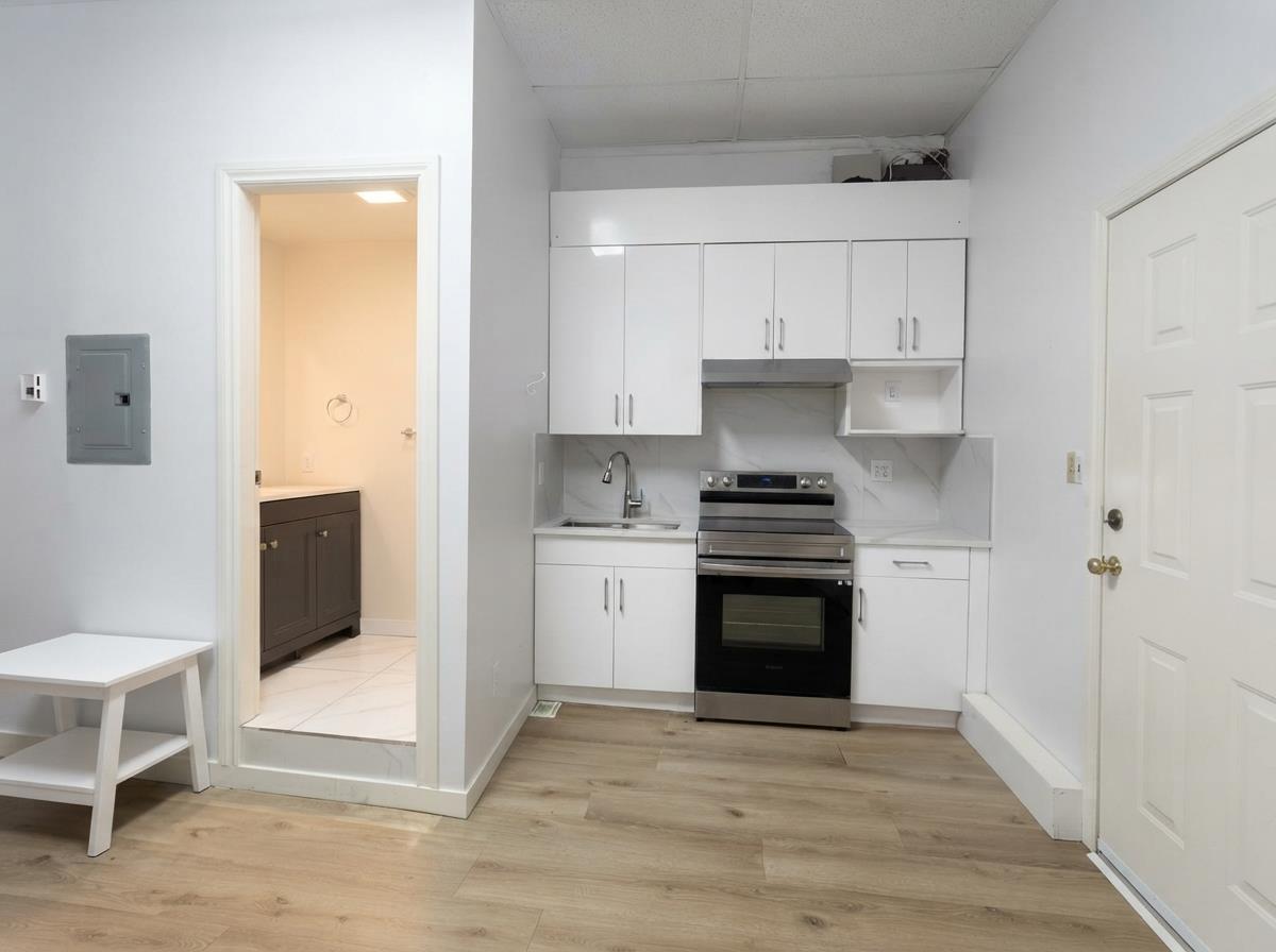 13768 32 Avenue Property Photo 14