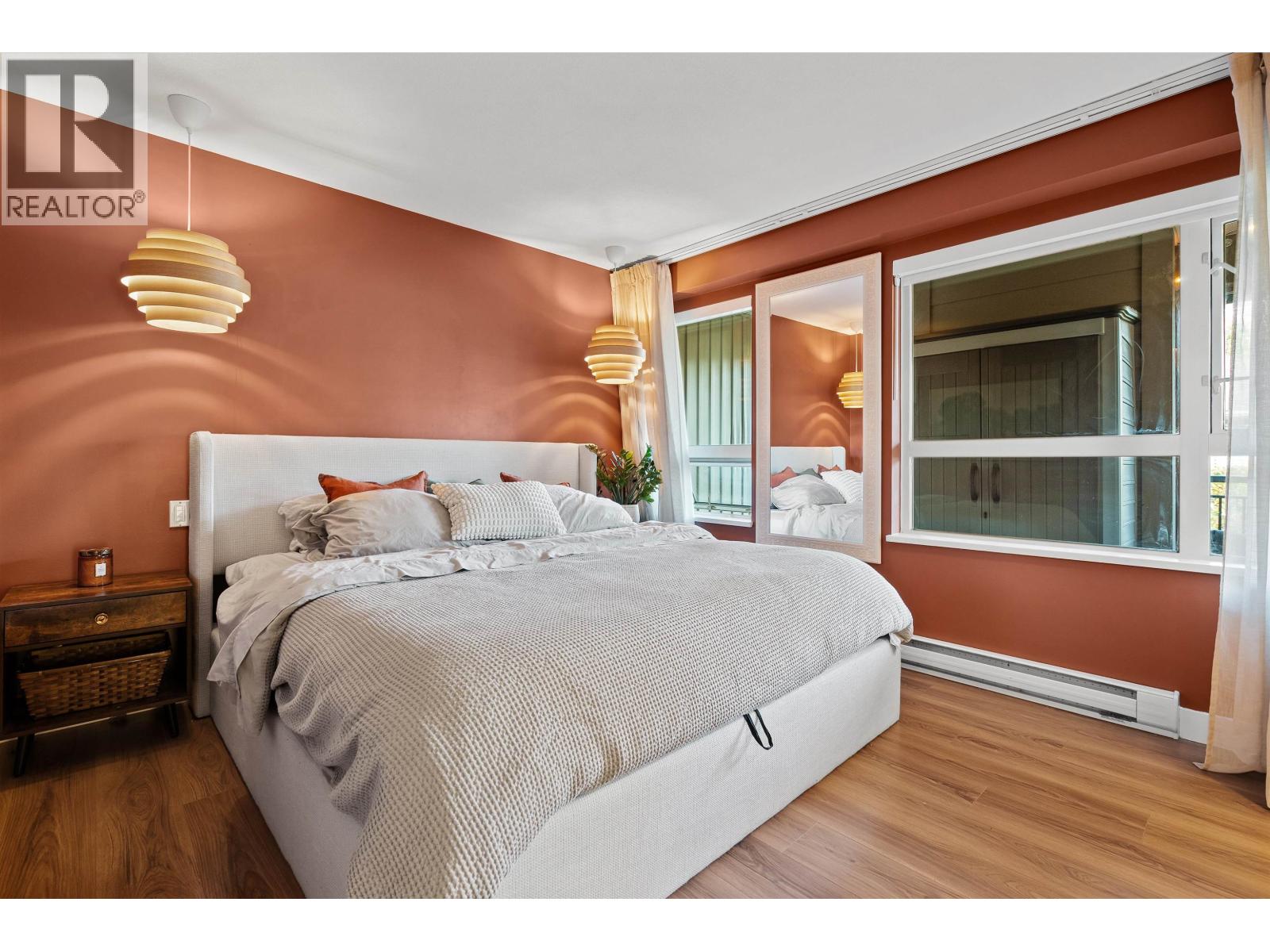 407 700 Klahanie Drive Property Photo 12
