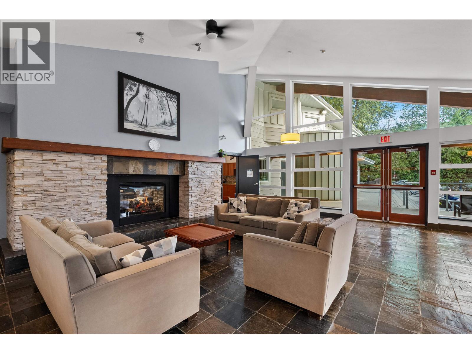 407 700 Klahanie Drive Property Photo 26