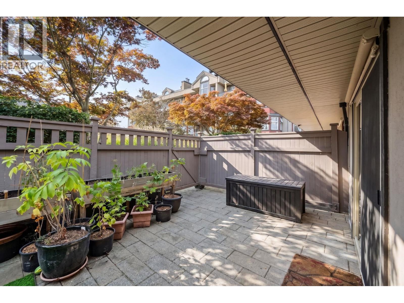 A210 4811 53 Street Property Photo 4