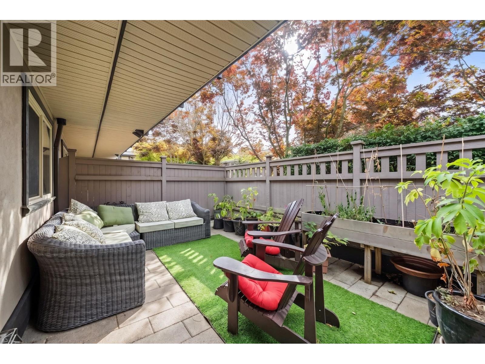 A210 4811 53 Street Property Photo 5