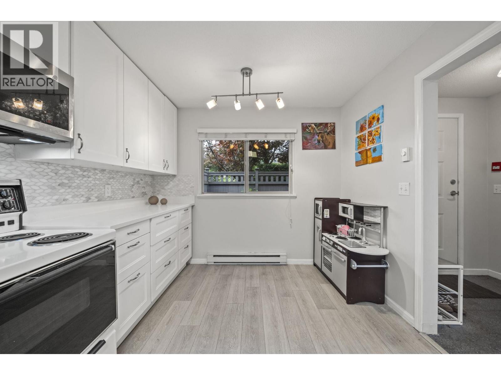 A210 4811 53 Street Property Photo 9