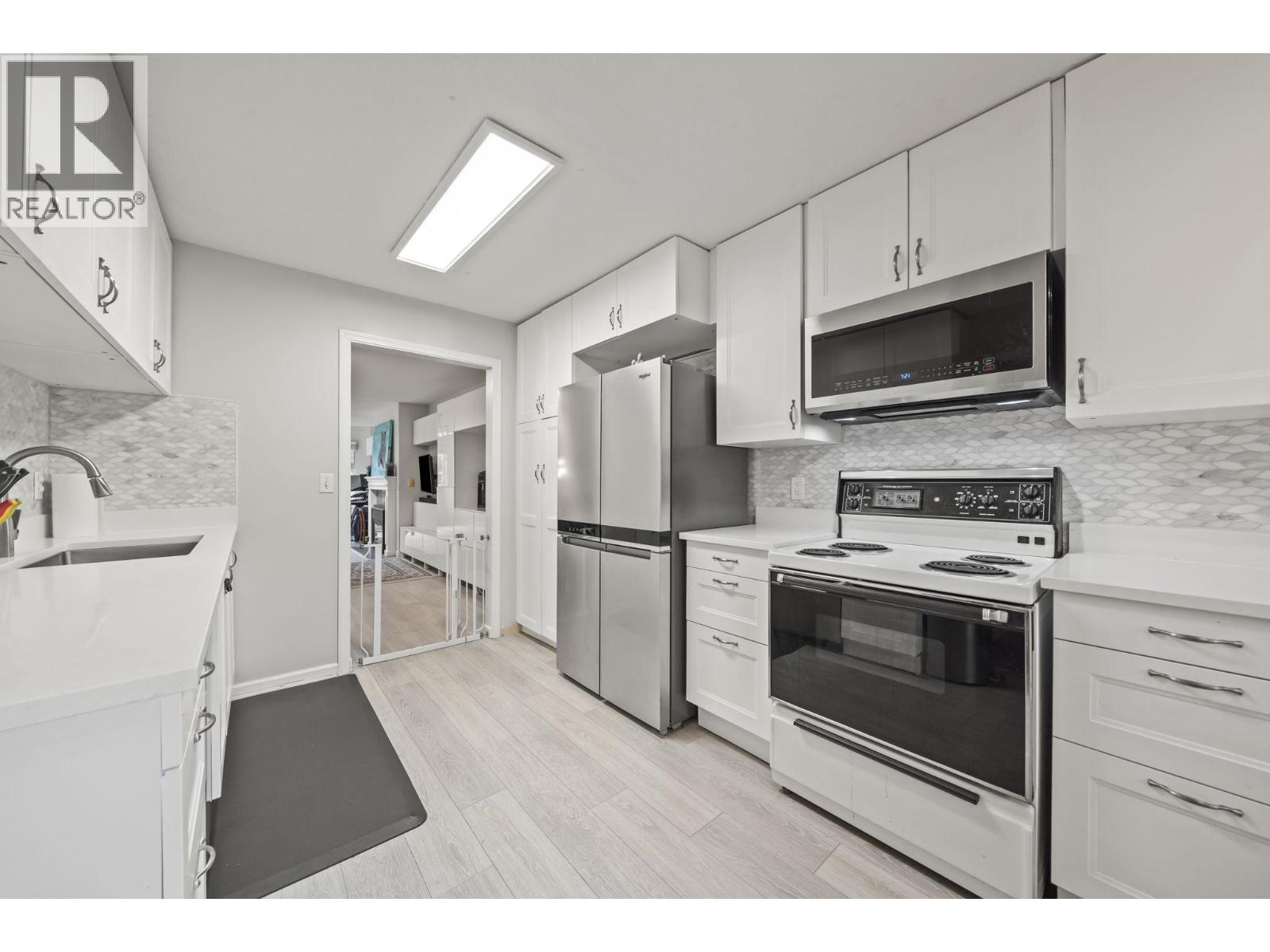 A210 4811 53 Street Property Photo 11