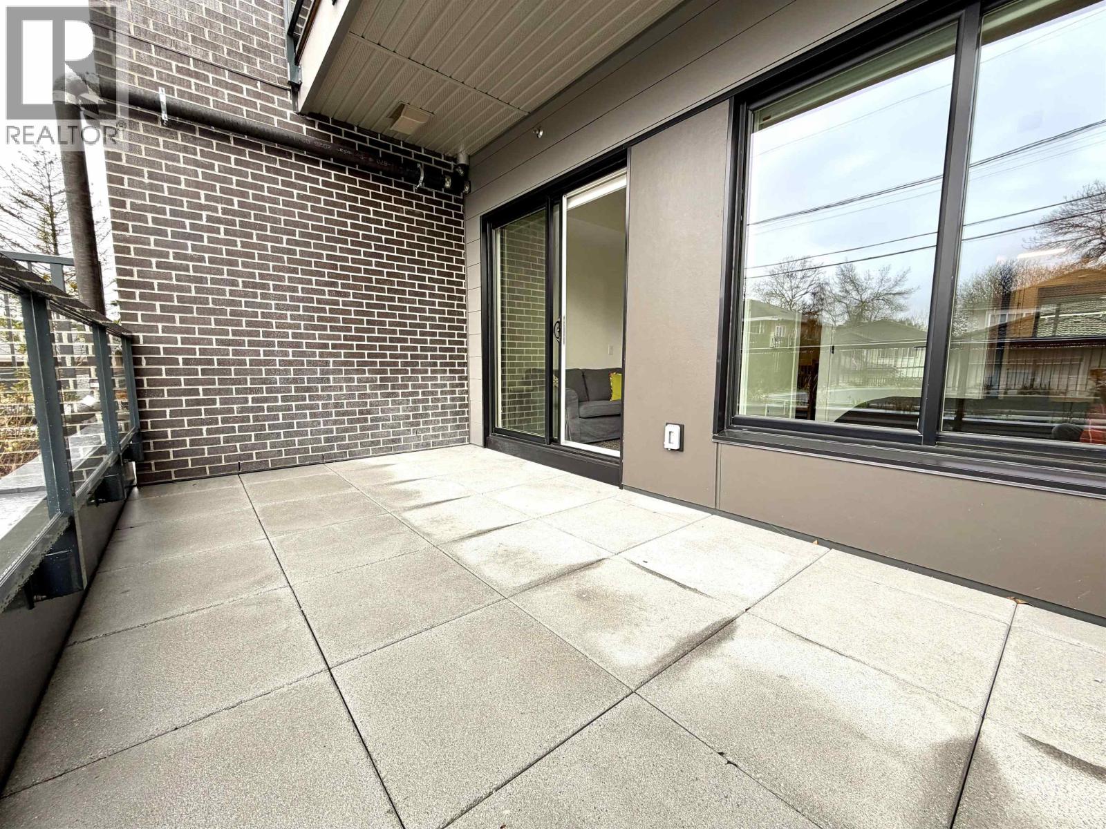 105 2268 E Broadway Property Photo 16
