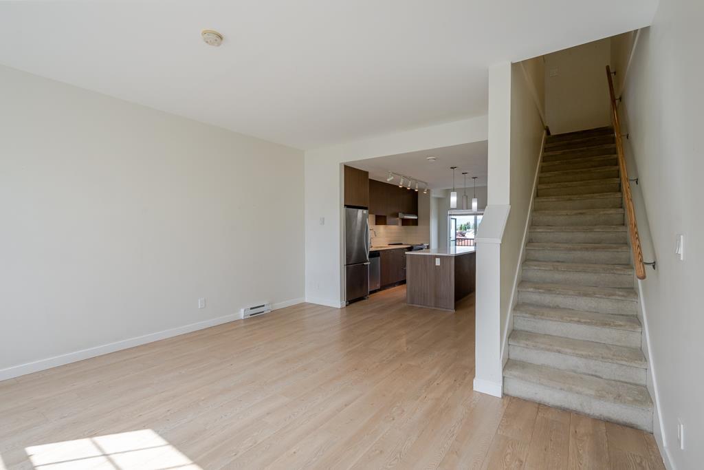77 32633 Simon Avenue Property Photo 12