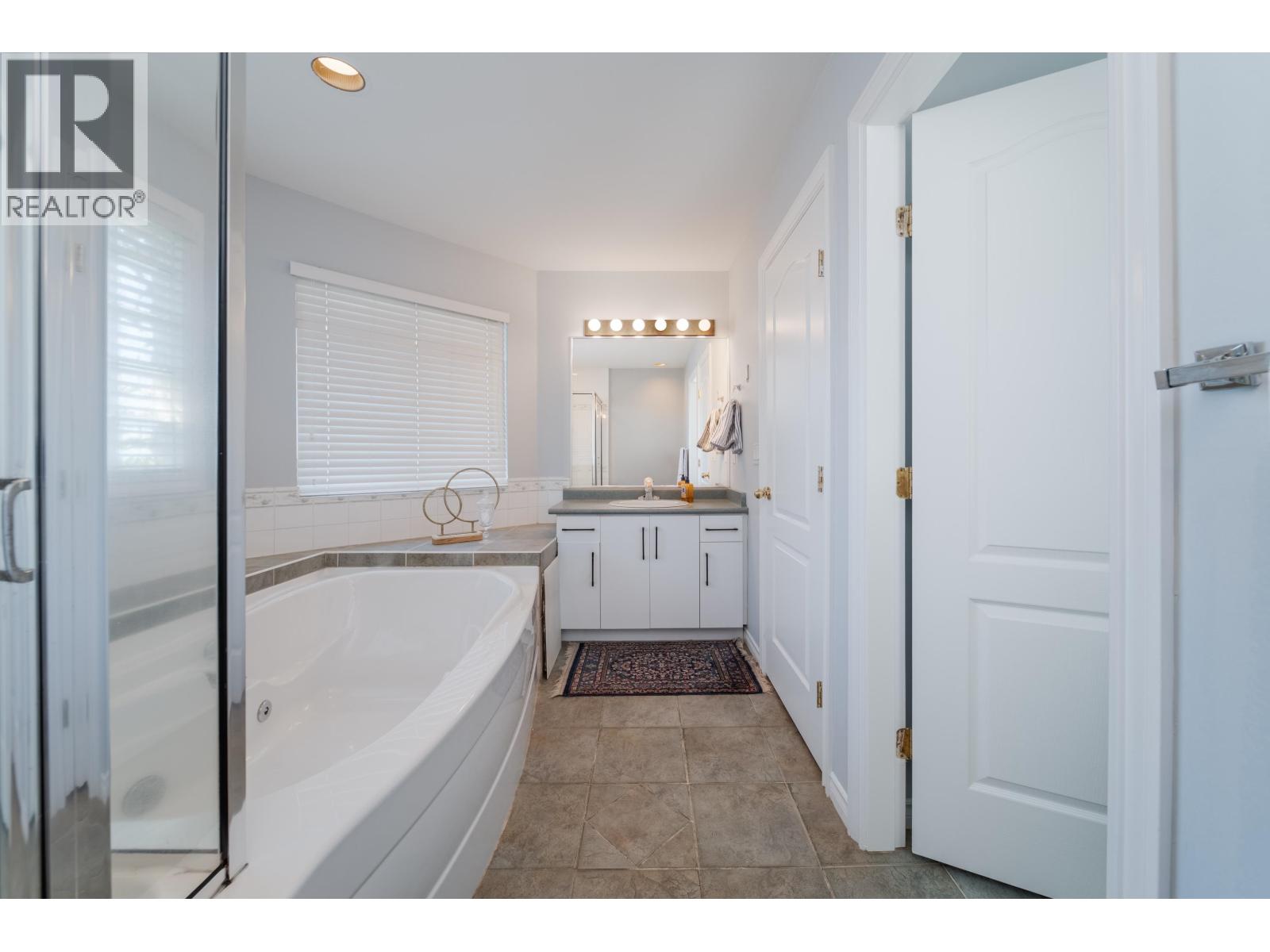 6522 Holly Park Drive Property Photo 21