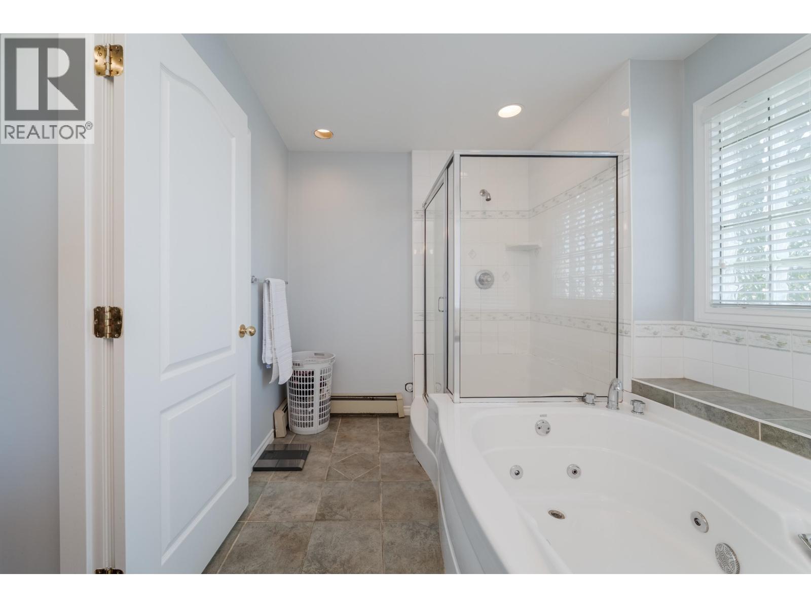 6522 Holly Park Drive Property Photo 22