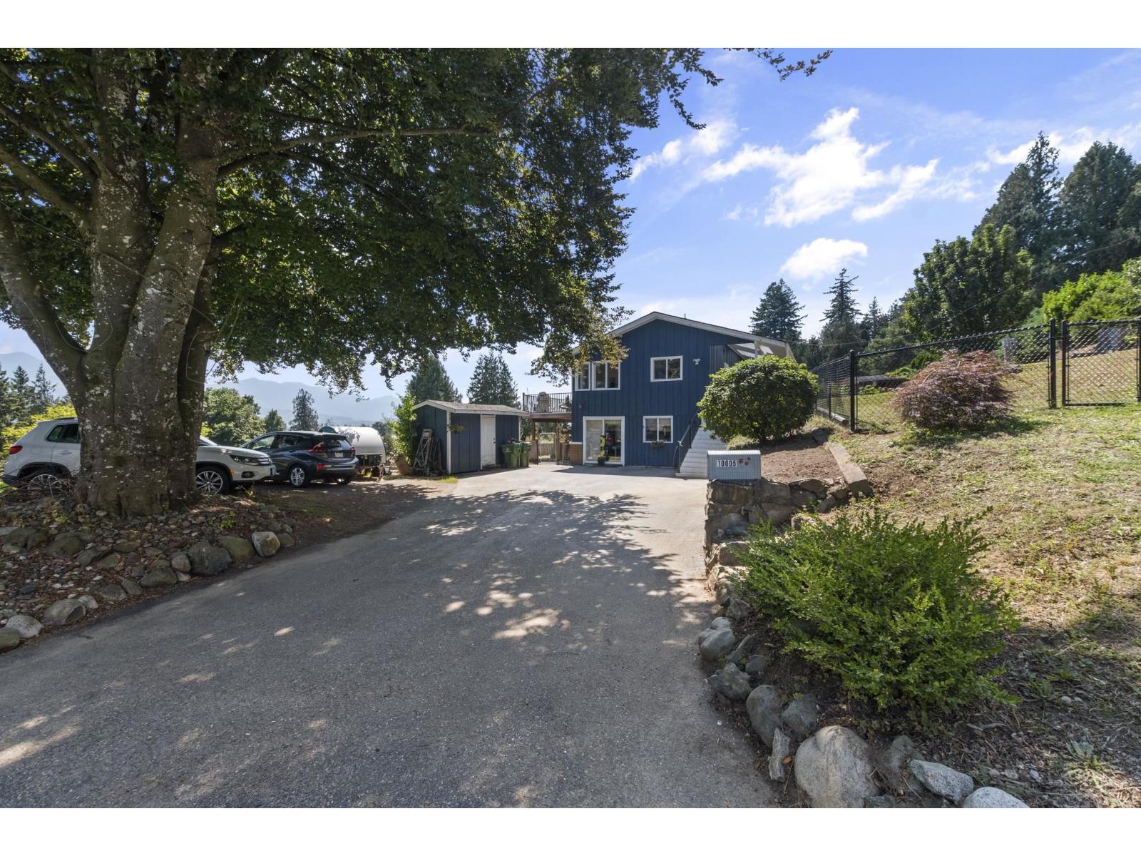 10005 KENSWOOD Drive