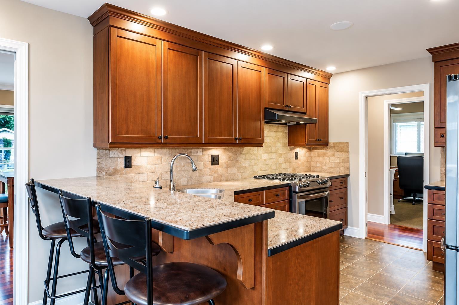 952 Kent Street Property Photo 12