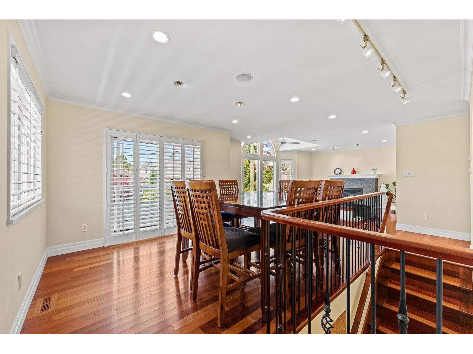 952 Kent Street Property Photo 14