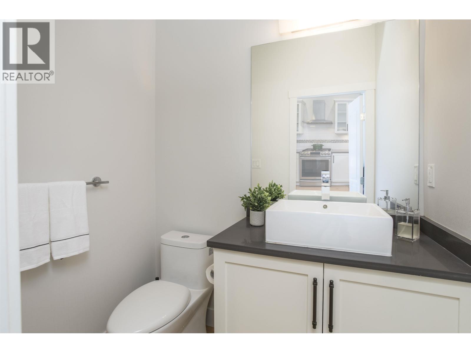 1451 Dayton Street Property Photo 25
