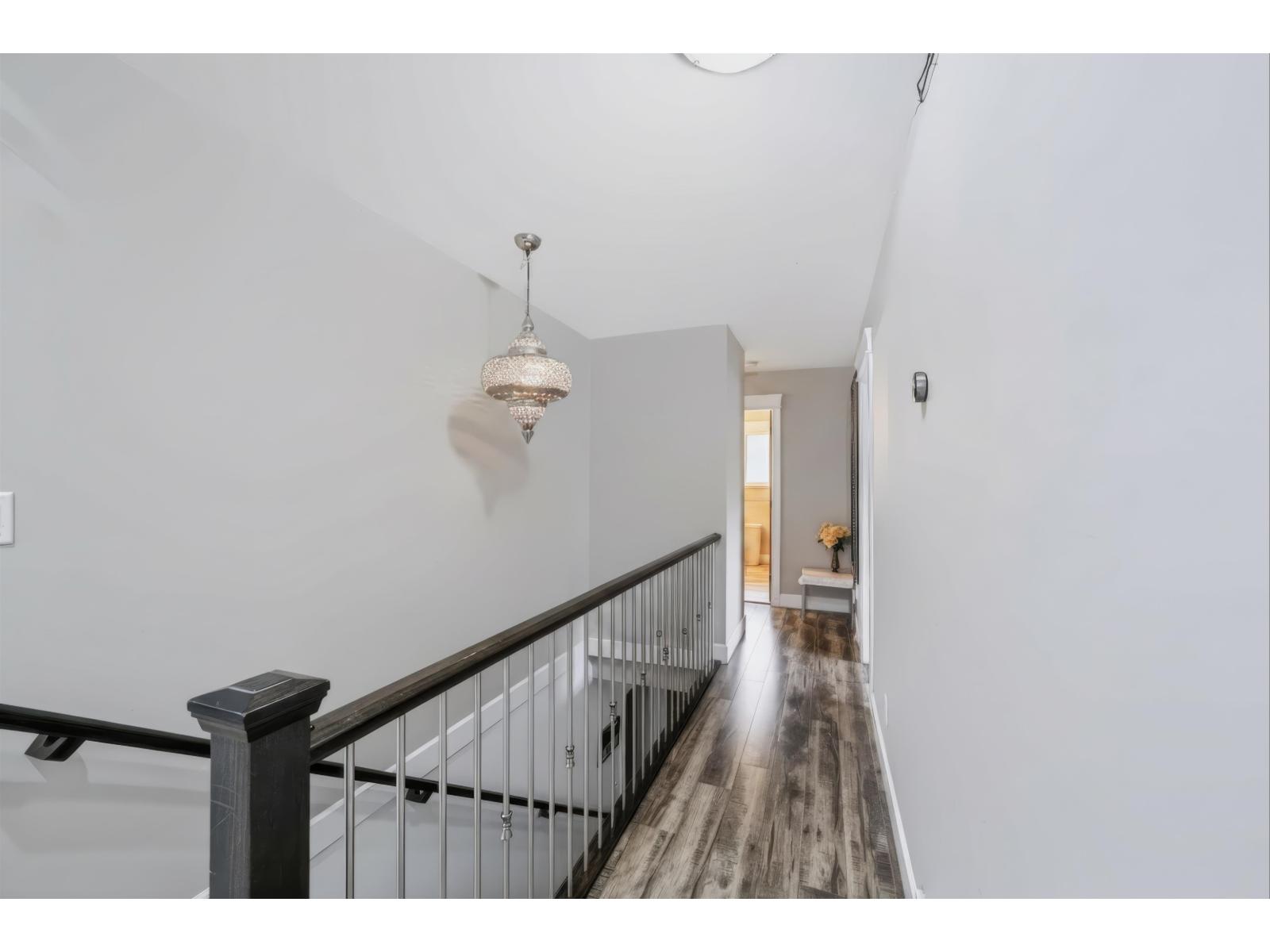 2247 Windsor Street Property Photo 8