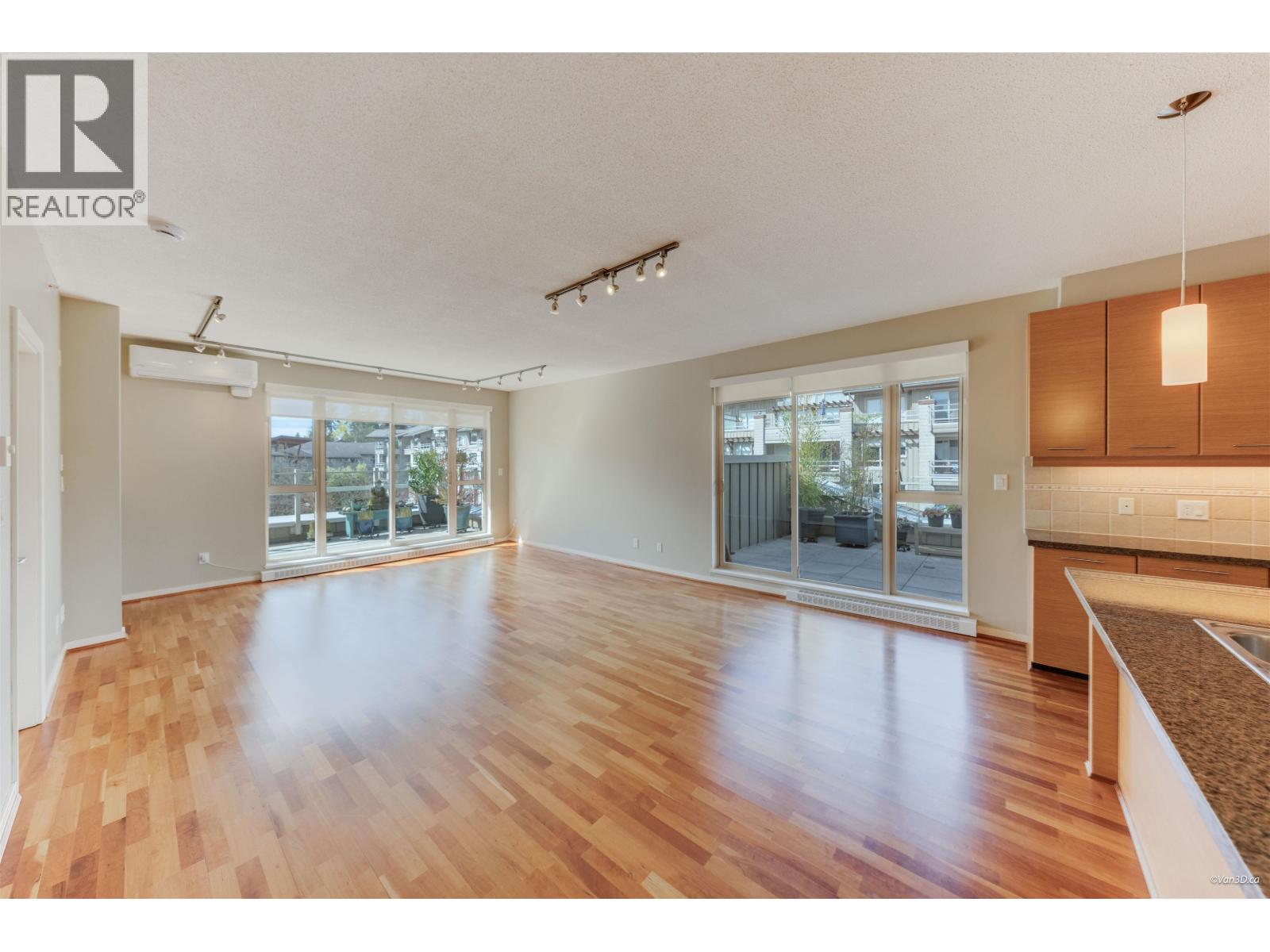 510 530 Raven Woods Drive Property Photo 1