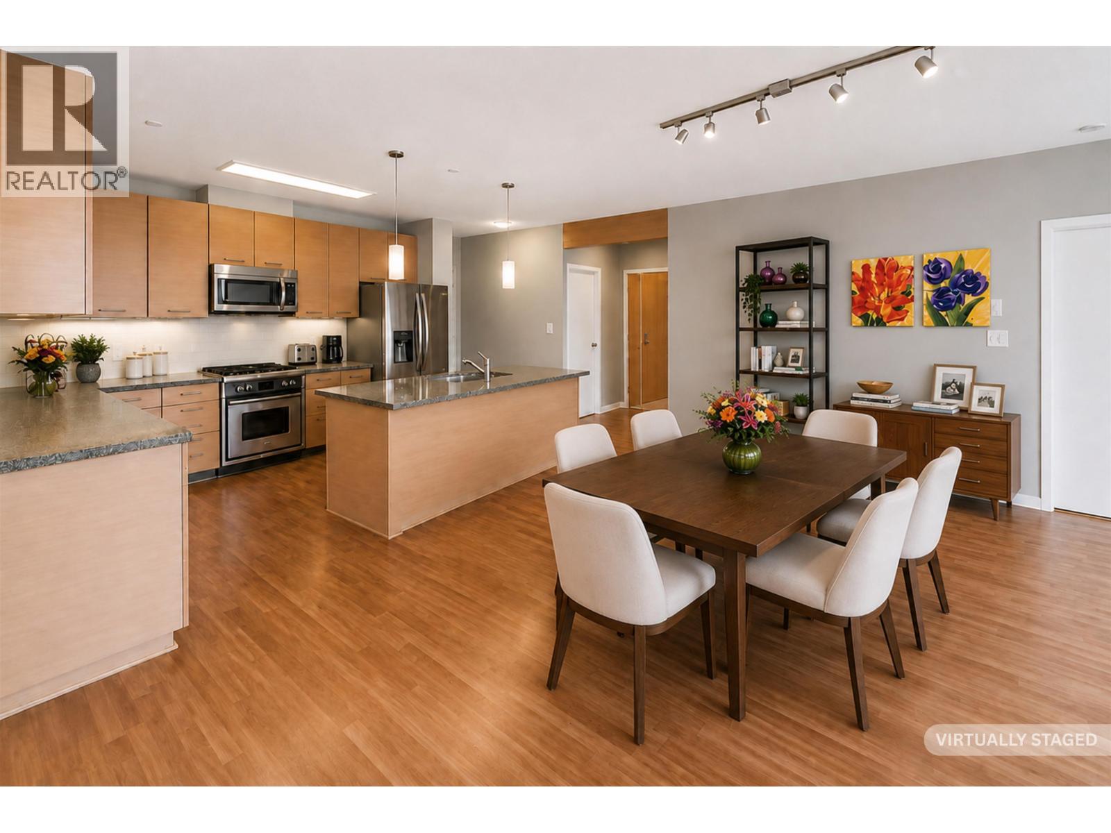 510 530 Raven Woods Drive Property Photo 3