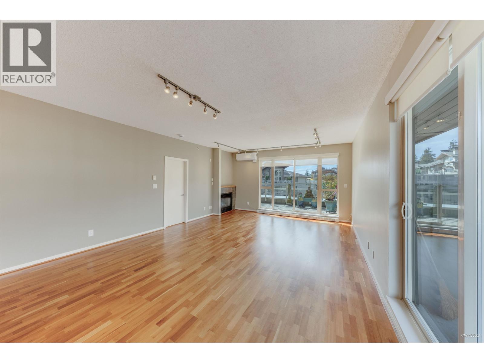 510 530 Raven Woods Drive Property Photo 8