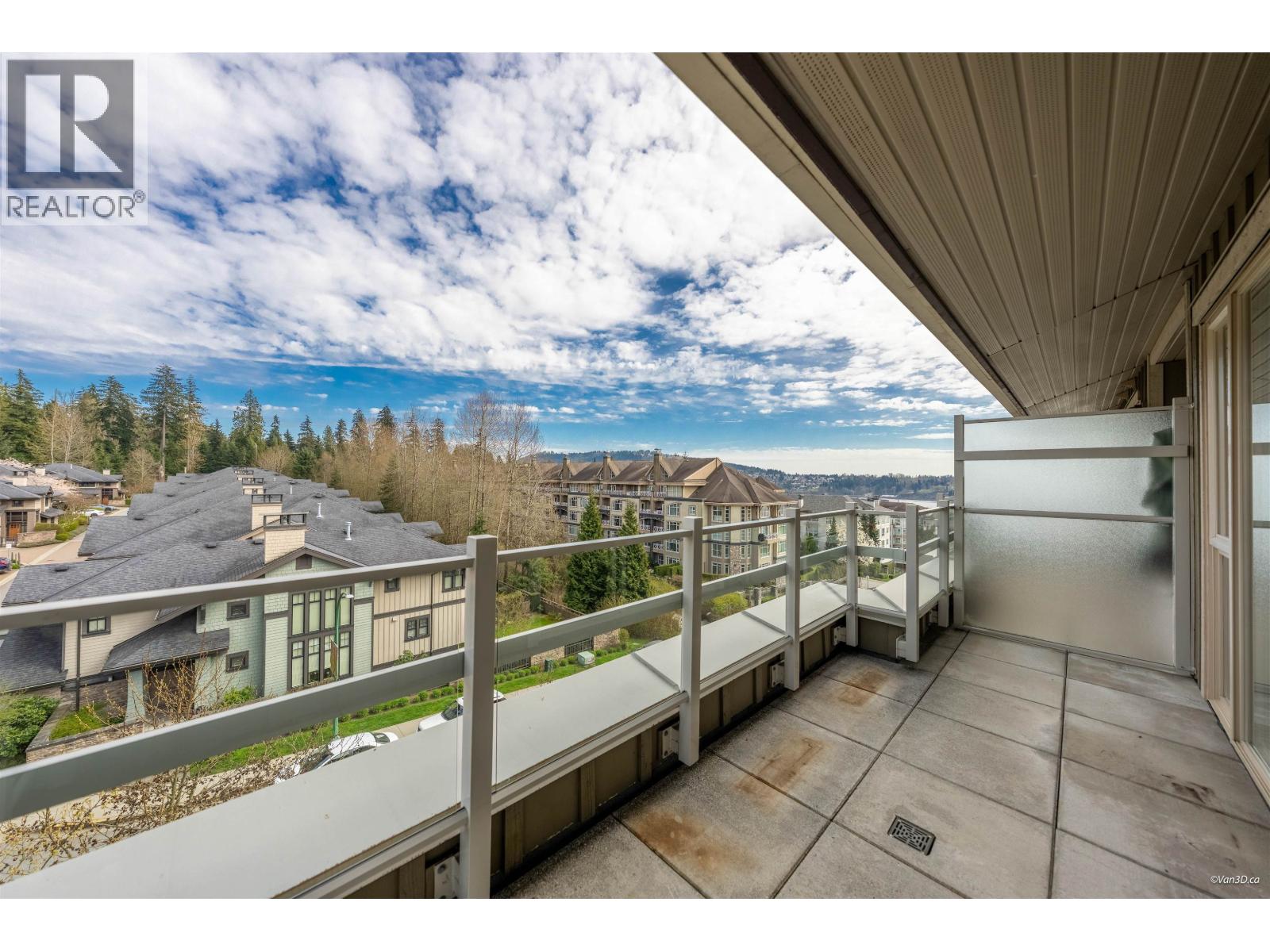 510 530 Raven Woods Drive Property Photo 14